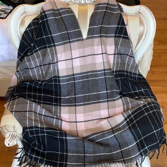 Pink Plaid Poncho!! - Picture 3 of 4